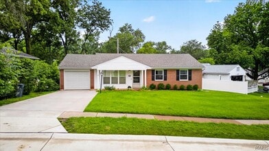 Building Photo - 328 Danworth Ct