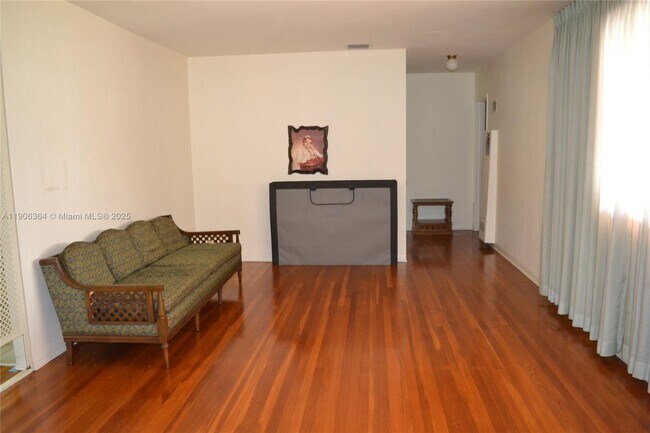 Building Photo - 7855 SW 17th Terrace