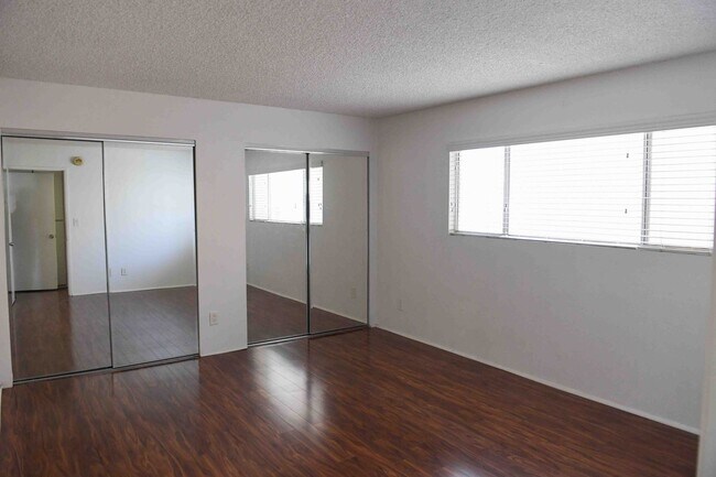 Building Photo - A Charming Westside Rental