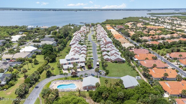 Building Photo - 165 Casseekee Trail