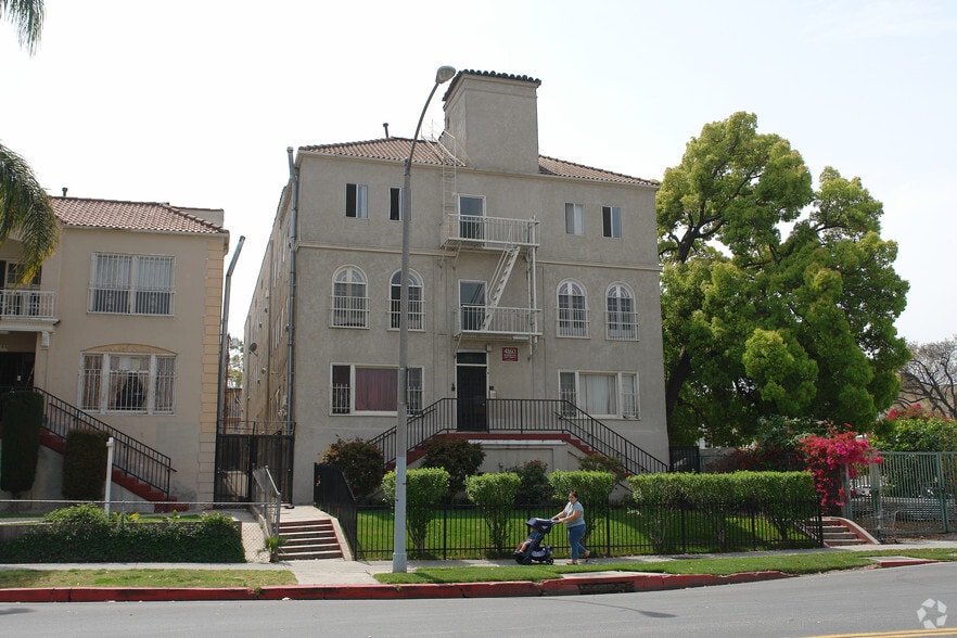 4160 Rosewood Ave - Rosewood Apartments