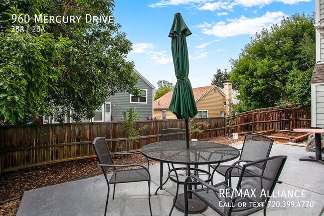 Building Photo - 960 Mercury Dr