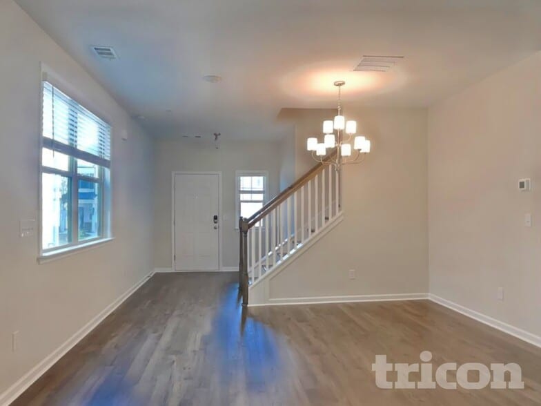 Building Photo - 184 Chapelcrest Ln