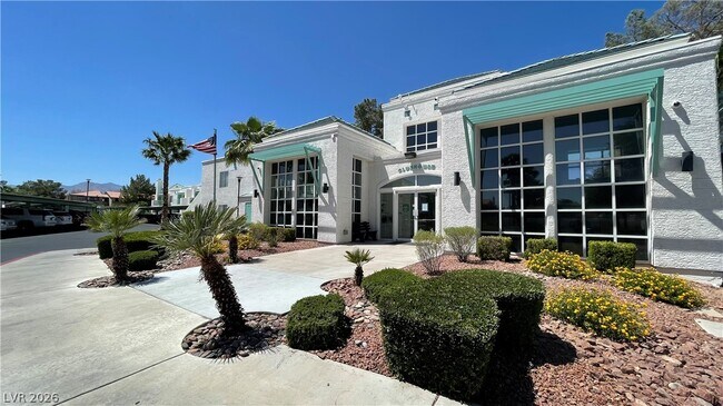 Building Photo - 7100 W Pirates Cove Rd