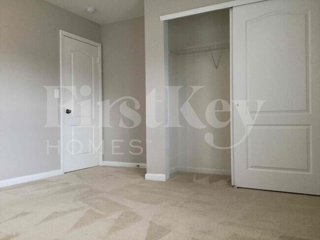 Building Photo - 127 Colville Rd