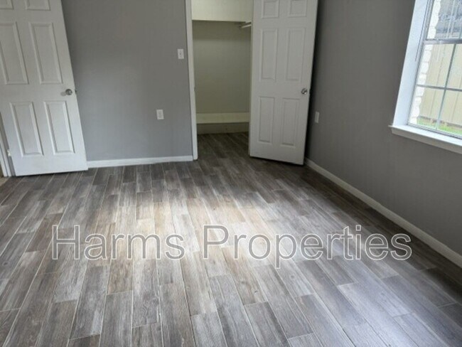 Building Photo - 3630 Fish Hook Ln