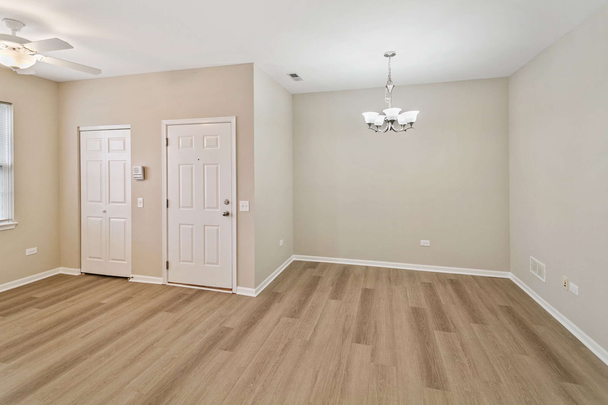 Building Photo - 1171 Mount Vernon Dr