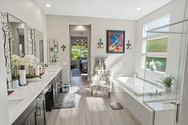 Building Photo - 25102 Aspen Falls Dr