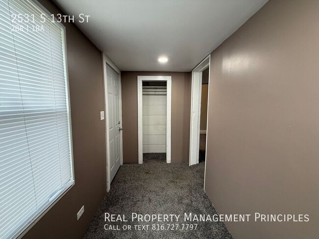Building Photo - 2531 S 13th St