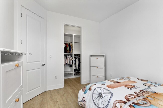 Building Photo - 4301 NW 81st Ct