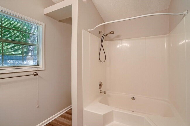 Building Photo - 4003 River Rock Way