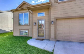 Building Photo - 9135 Hanover St