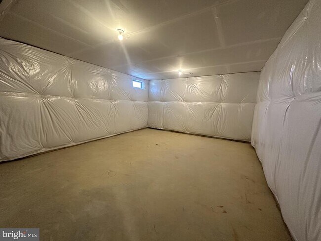 Building Photo - 34273 Graham Cir