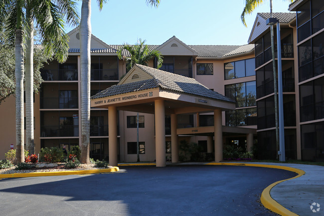 Building Photo - Weinberg House