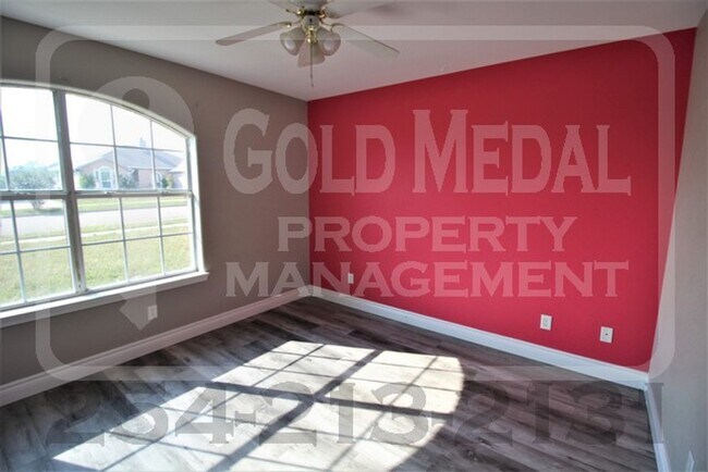 Building Photo - 2513 Jake Dr