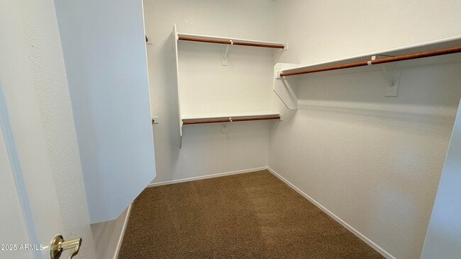 Building Photo - 22180 N Sunset Dr