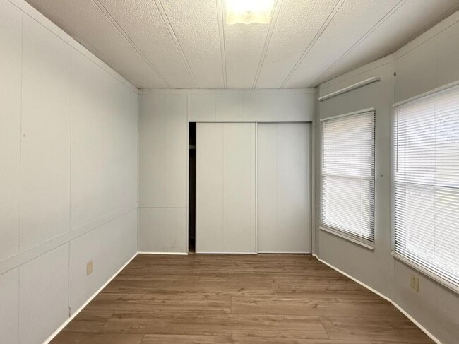 Building Photo - 965 Weems Chapel Rd