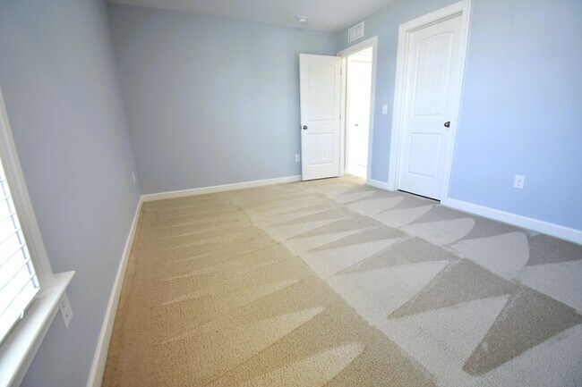 Building Photo - 54 Pittfield Run