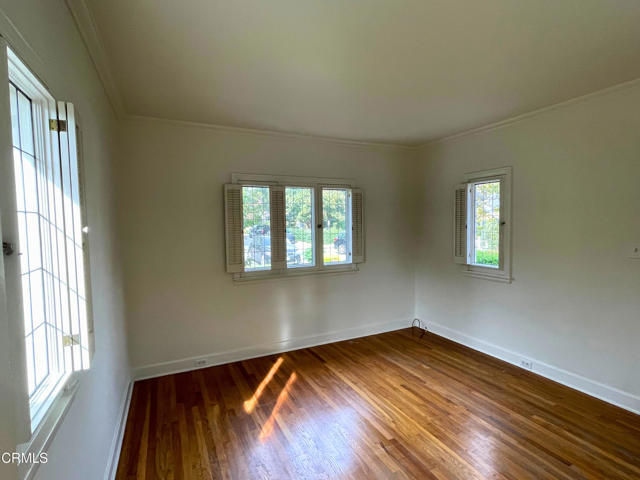 Building Photo - 31 Oak Knoll Gardens Dr