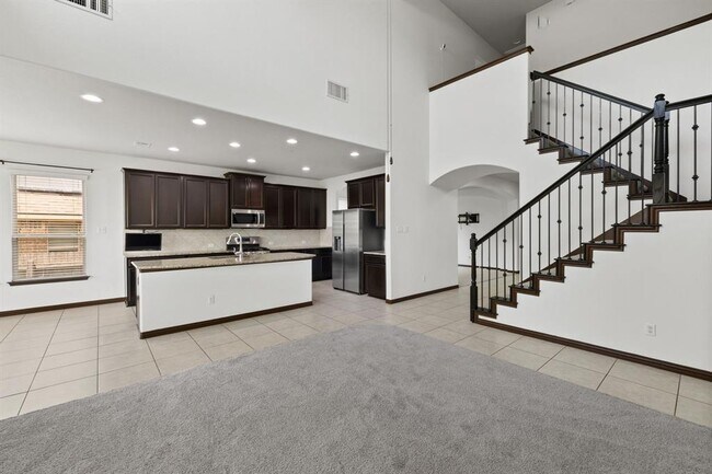 Building Photo - 221 Mandana St