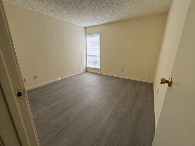 Building Photo - 8315 Jorine Dr