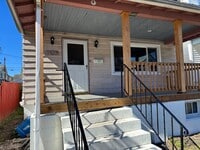 Building Photo - 2628 W Chestnut Ave