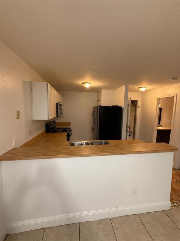 Building Photo - 6019 Scotchwood Glen