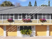 Building Photo - 320 7th Ave N