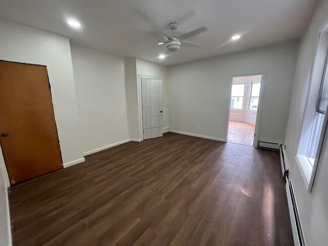 Building Photo - 129 Highland Ave