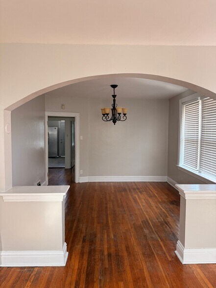 Building Photo - 3863 Meramec St