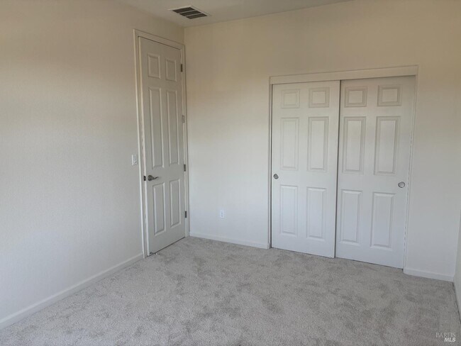 Building Photo - 5558 Kennedy Pl