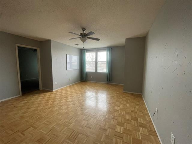 Building Photo - 2900 Sheridan Ln