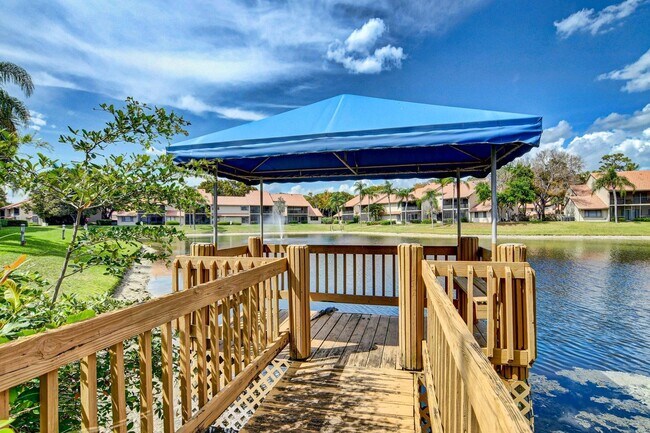 Building Photo - 5530 Coach House Cir