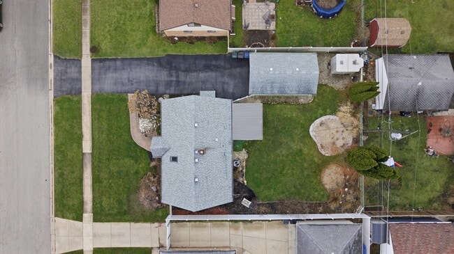 Building Photo - 8912 Windsor Ln