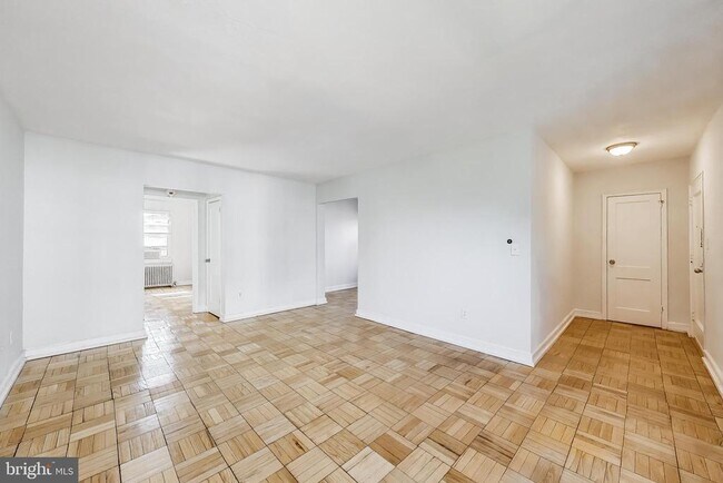 Building Photo - 1726 N Quinn St