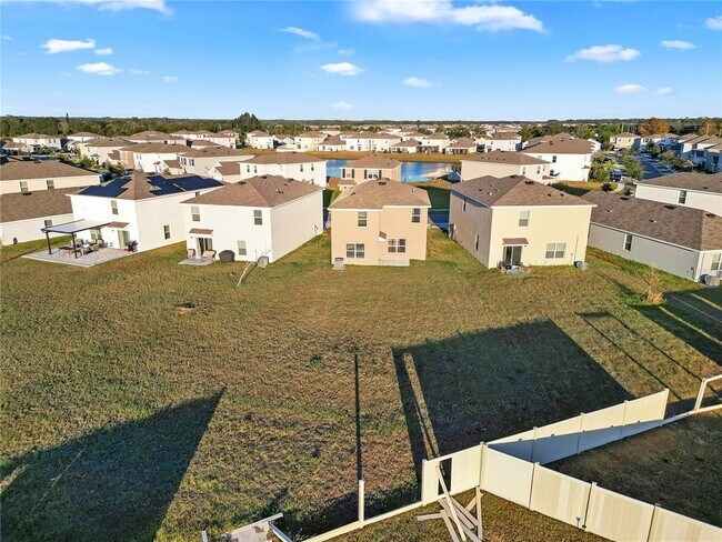 Building Photo - 16645 Mosaic Oar Dr