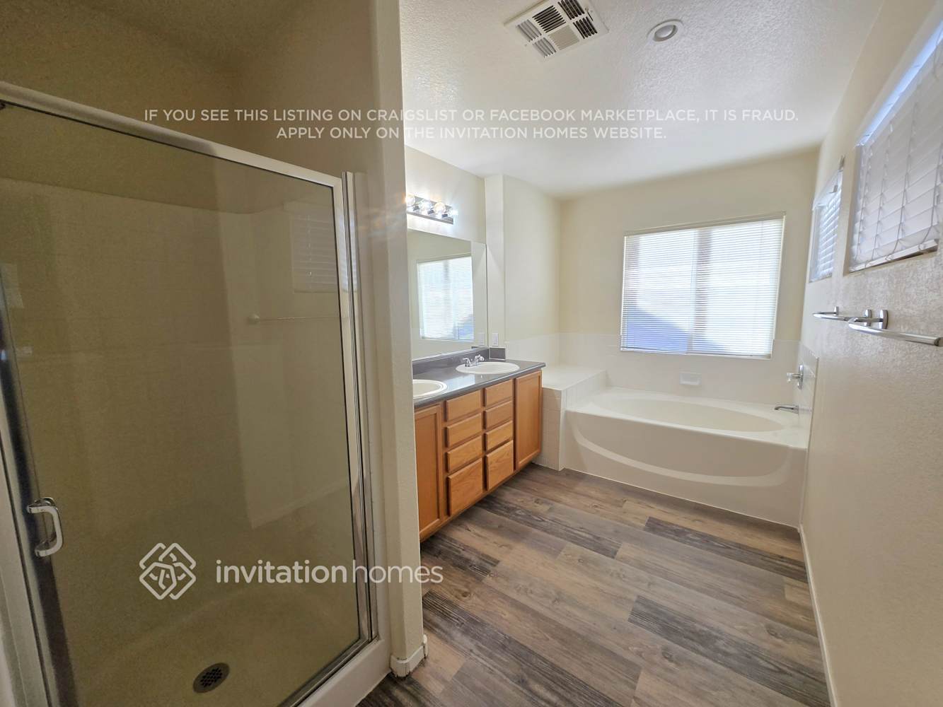 Building Photo - 7621 Eminence Ct