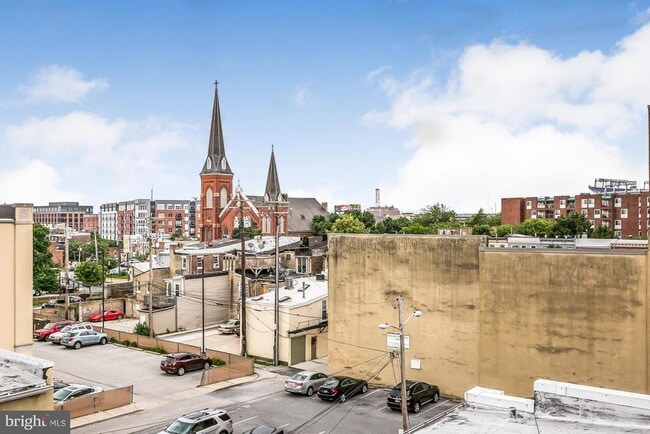Building Photo - 1 W Henrietta St