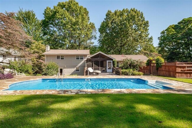 Building Photo - 1799 Ashentree Ct