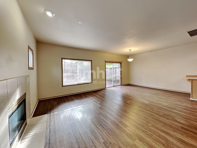 Building Photo - 30132 36th Pl S