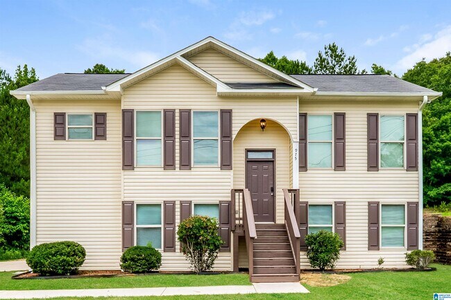Primary Photo - 975 Moonlite Dr