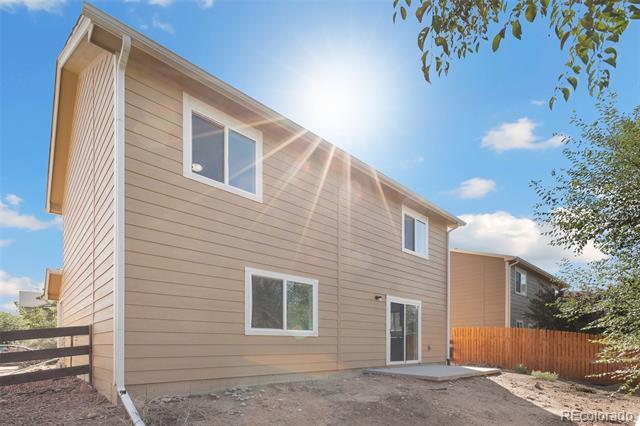 Building Photo - 4070 Creek Legend View