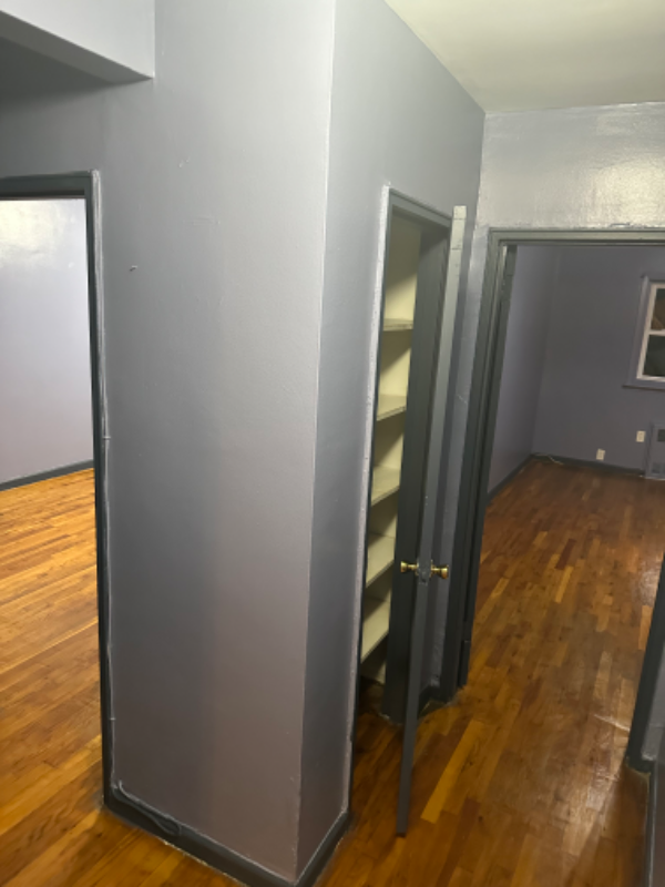 Building Photo - 1128 E 58th St