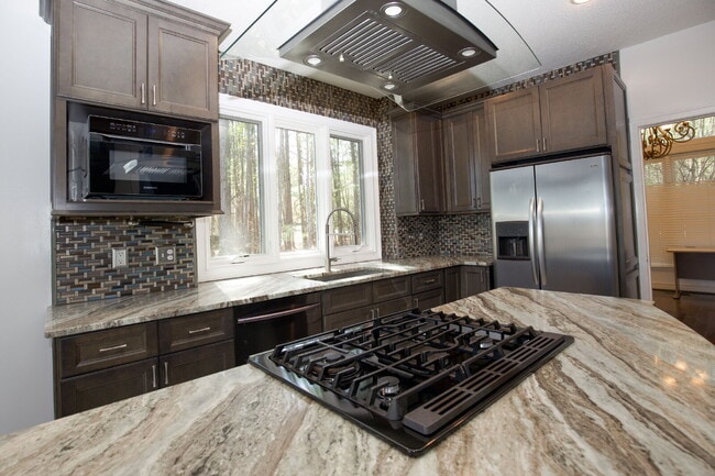 Building Photo - "Modern 3-Bedroom Home with 3 Full Bathrooms and Spacious Living Areas in Vass, NC!"