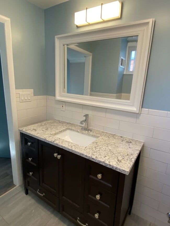 Building Photo - 432 Franklin St