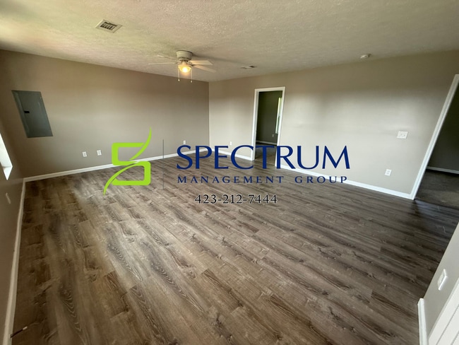 Building Photo - 3 bedroom 2 bath located in White Pine, TN