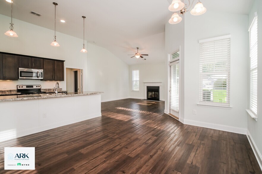 Building Photo - 77 Highland Forest Cir