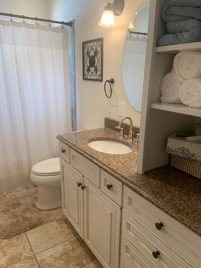 Building Photo - 82 Wagon Wheel Trl