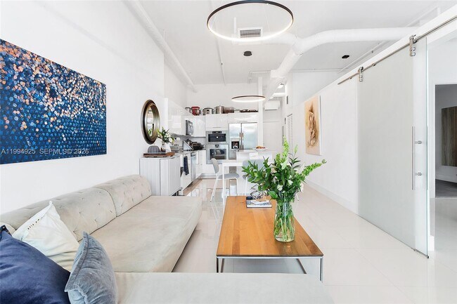 Building Photo - 3029 NE 188th St