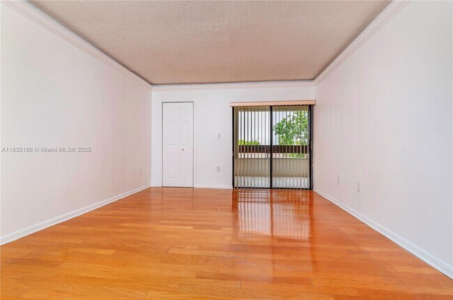 Building Photo - 9040 SW 125th Ave